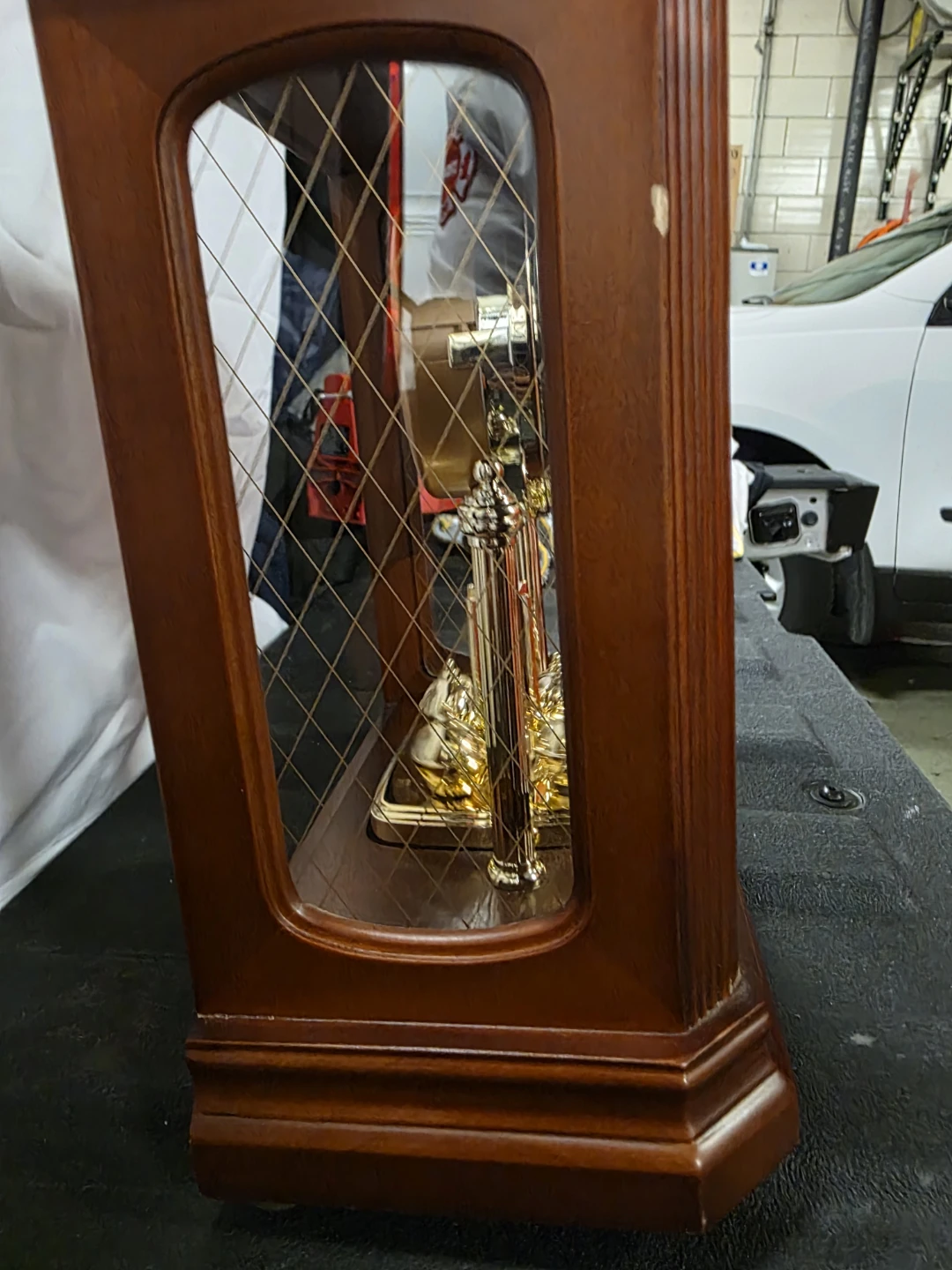 Bulova Wooden Mantel Clock with Pendulum - photo 3