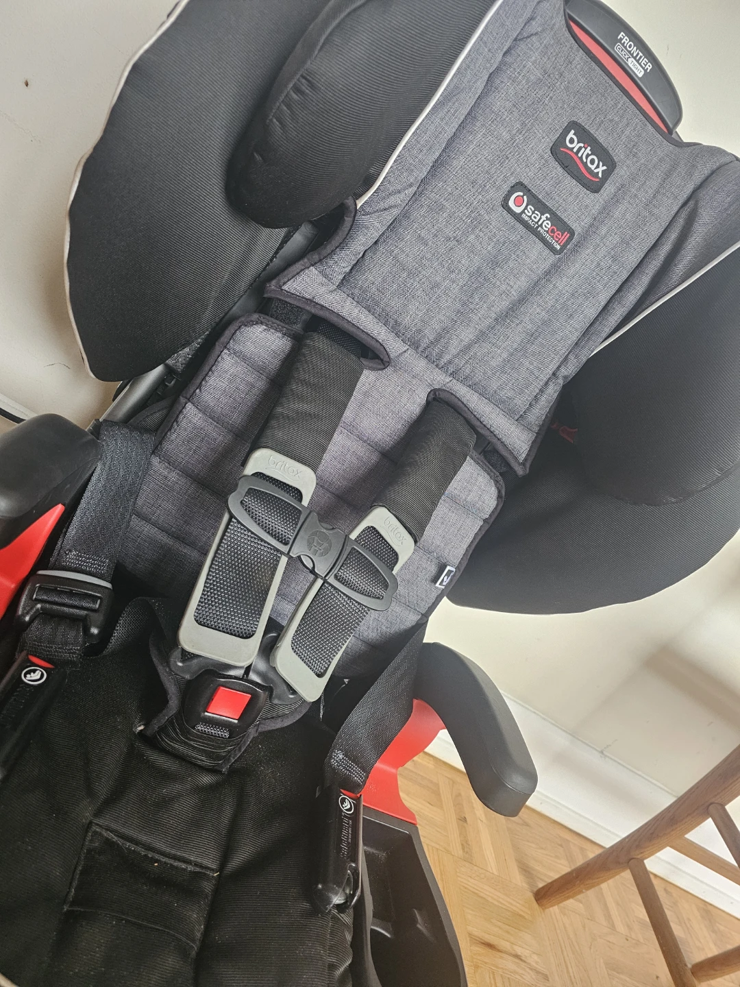 Britax Frontier Harness-2-Booster Car Seat - photo 3