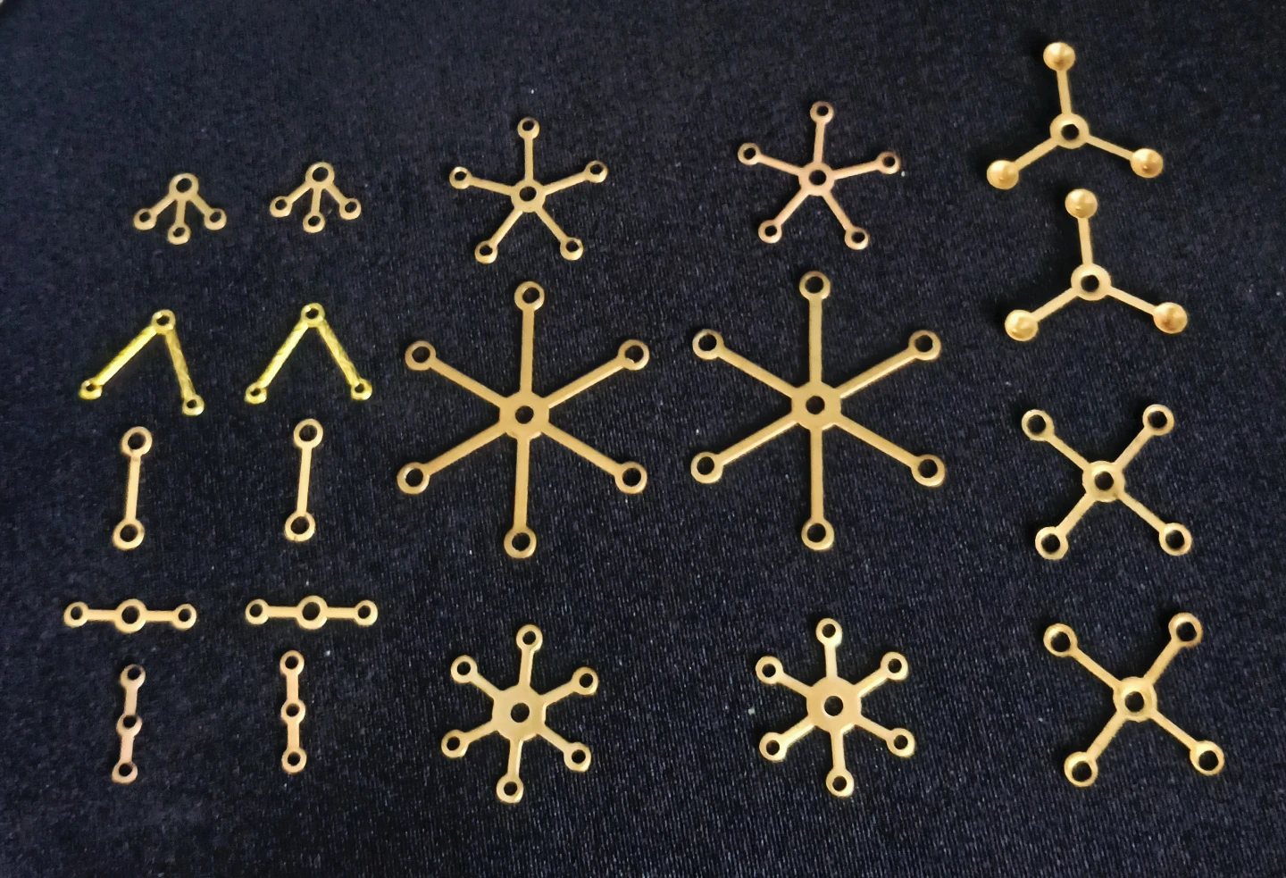 Lot of 20 Assorted Brass Connectors
