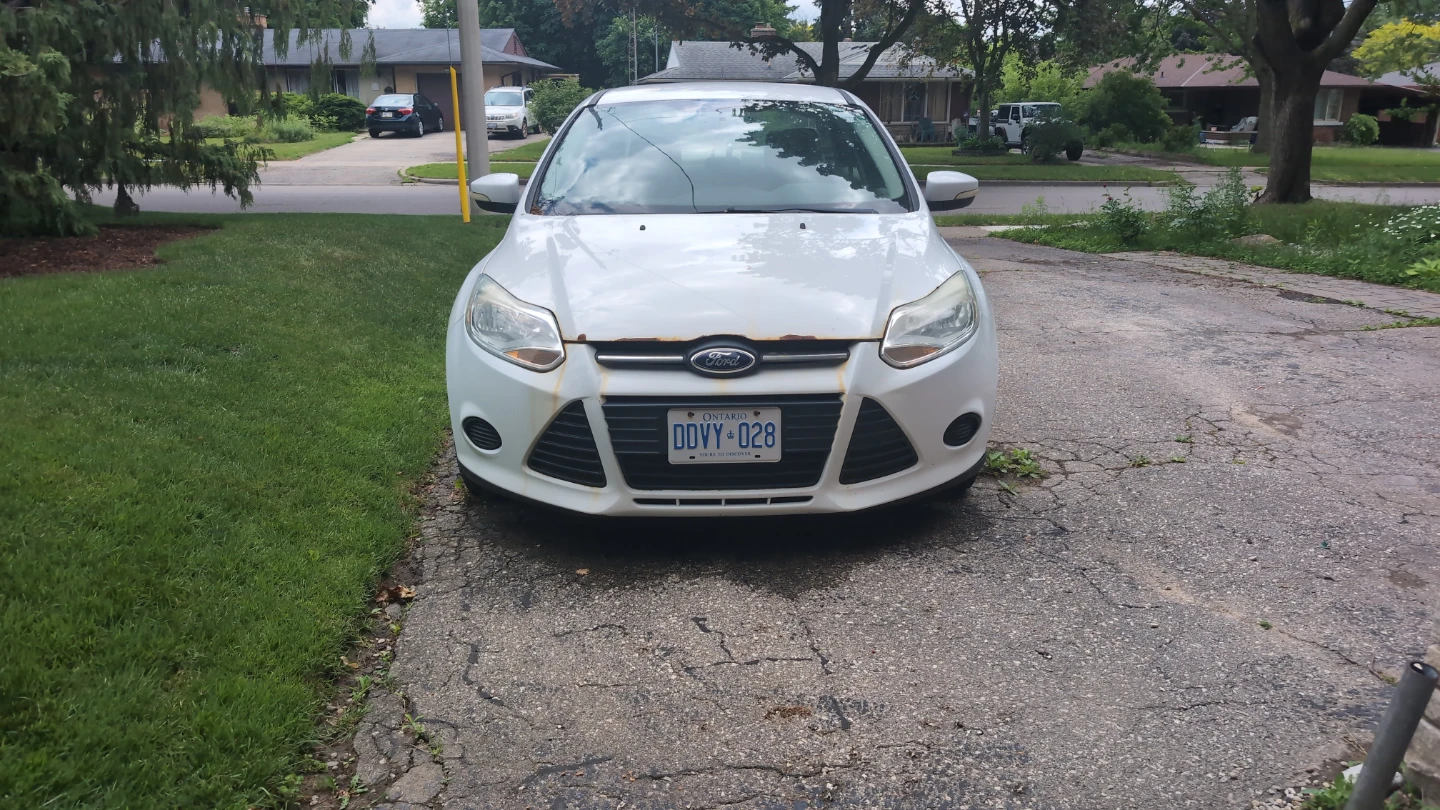 2013 Ford Focus SE Sedan - photo 5