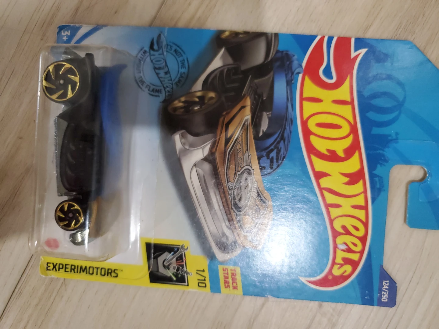 HOTWHEELS All brand new in the box. Some vintage!! HOTWHEELS - photo 3