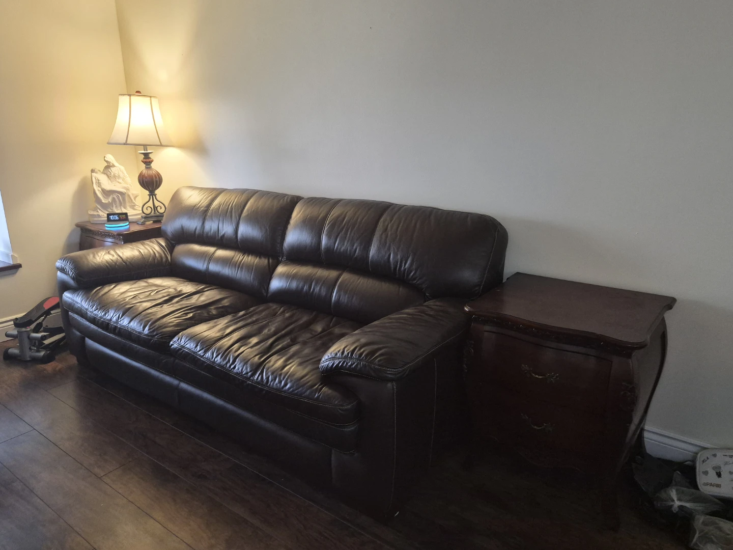 Lazyboy Leather Sofa - photo 3