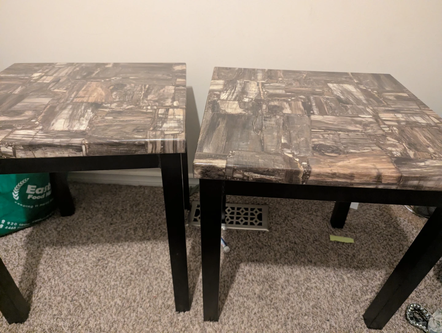 Set of 2 End Tables
