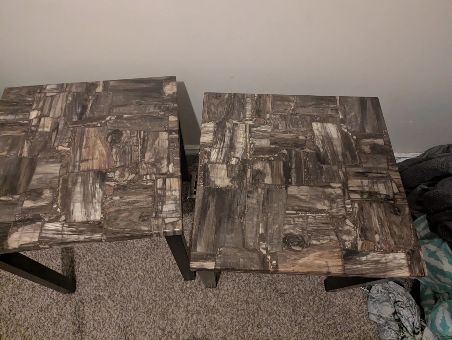 Set of 2 End Tables - photo 2