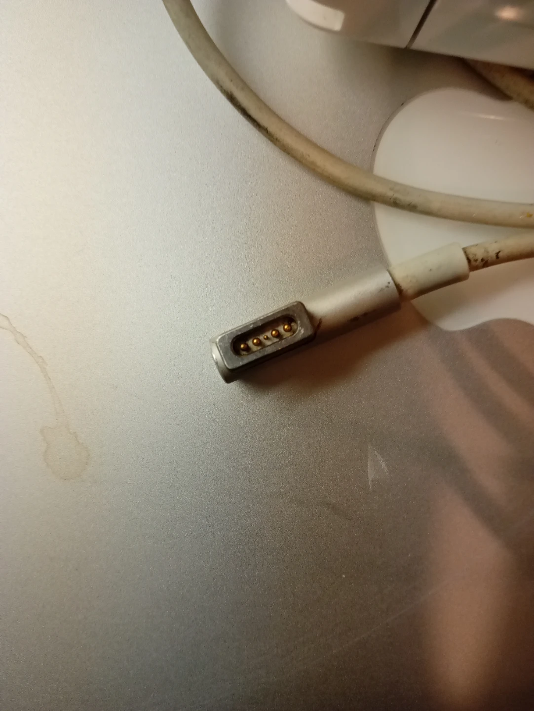Apple MacBook MagSafe Power Adapter