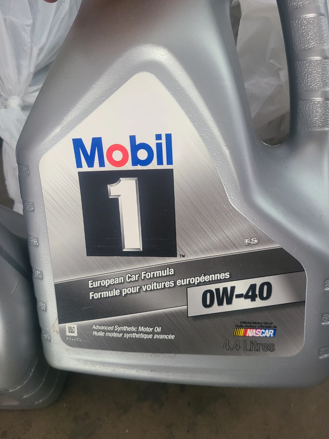 Mobil 1 0W-40 European Car Formula 4.4 Litres Motor Oil - photo 2