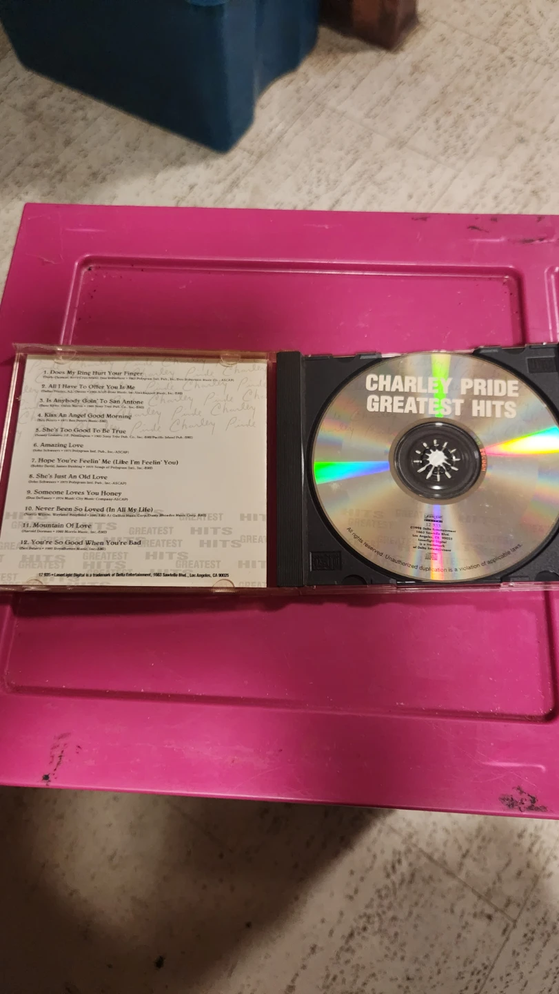 ⚽ Charley Pride Greatest Hits CD - photo 3