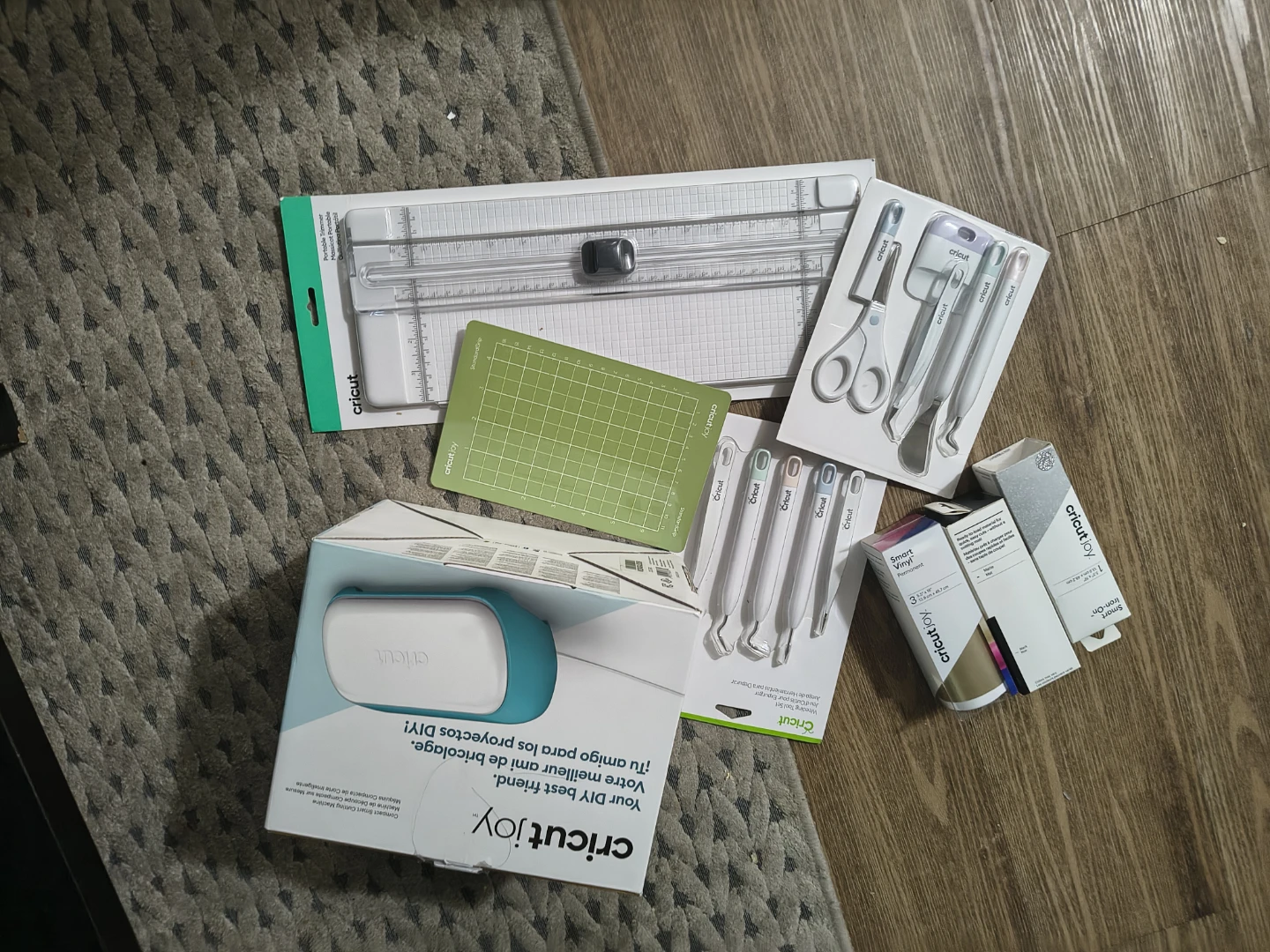 Cricut Joy Machine and Accessory Bundle