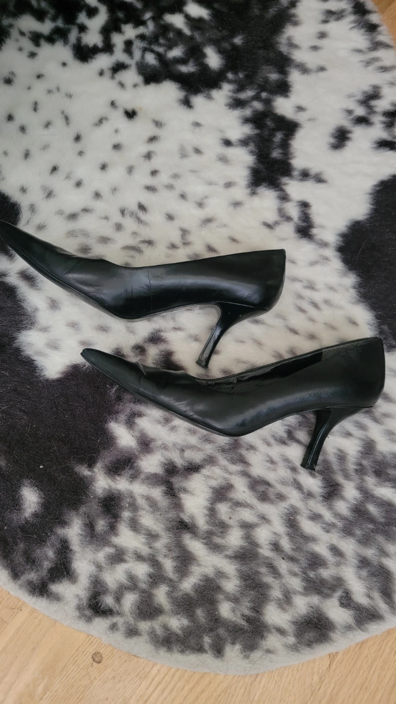 Nine West Black Pointed Toe Heels Size 7 - photo 2