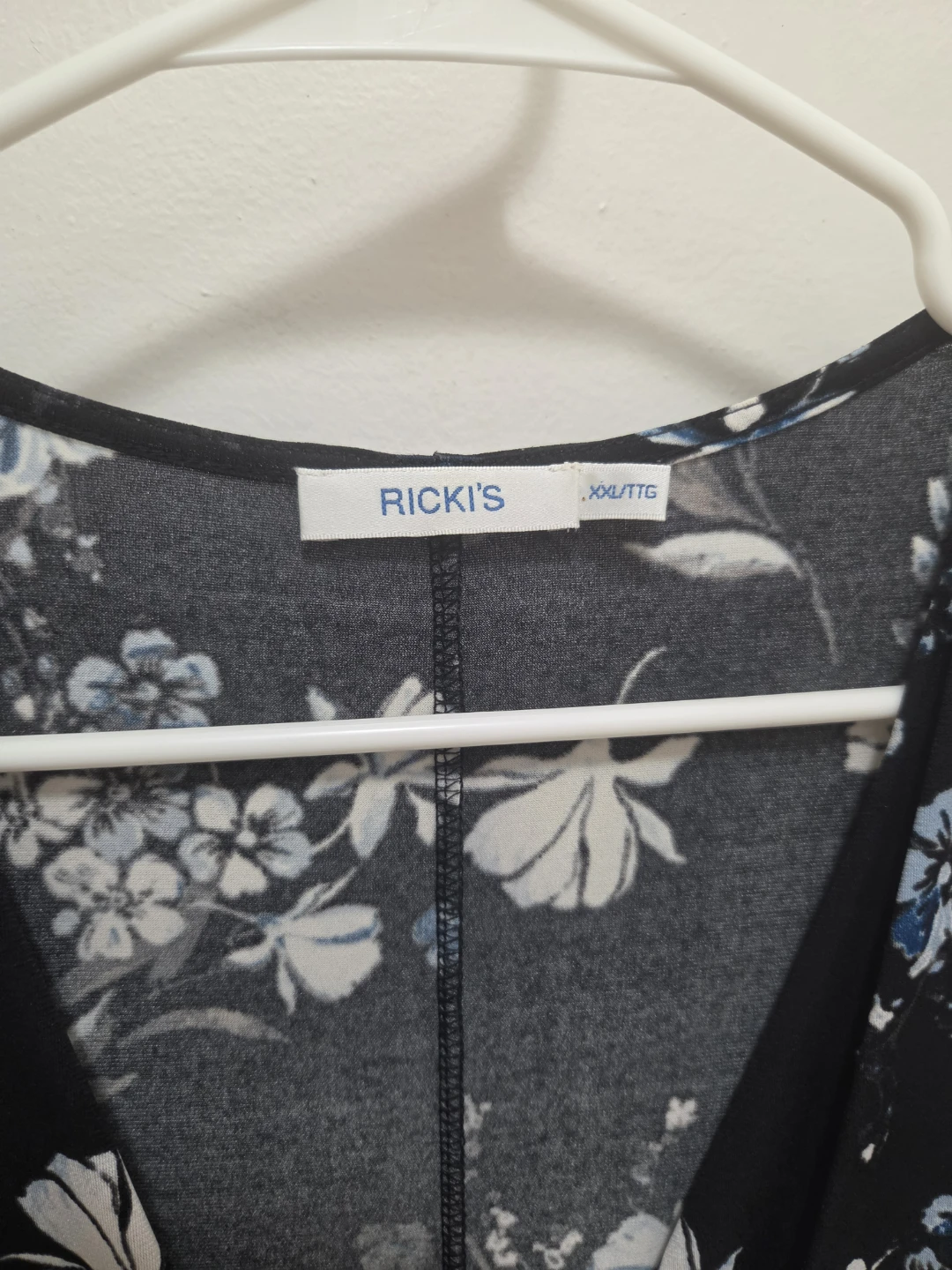 Ricki's Floral Wrap Top - XXL/TTG