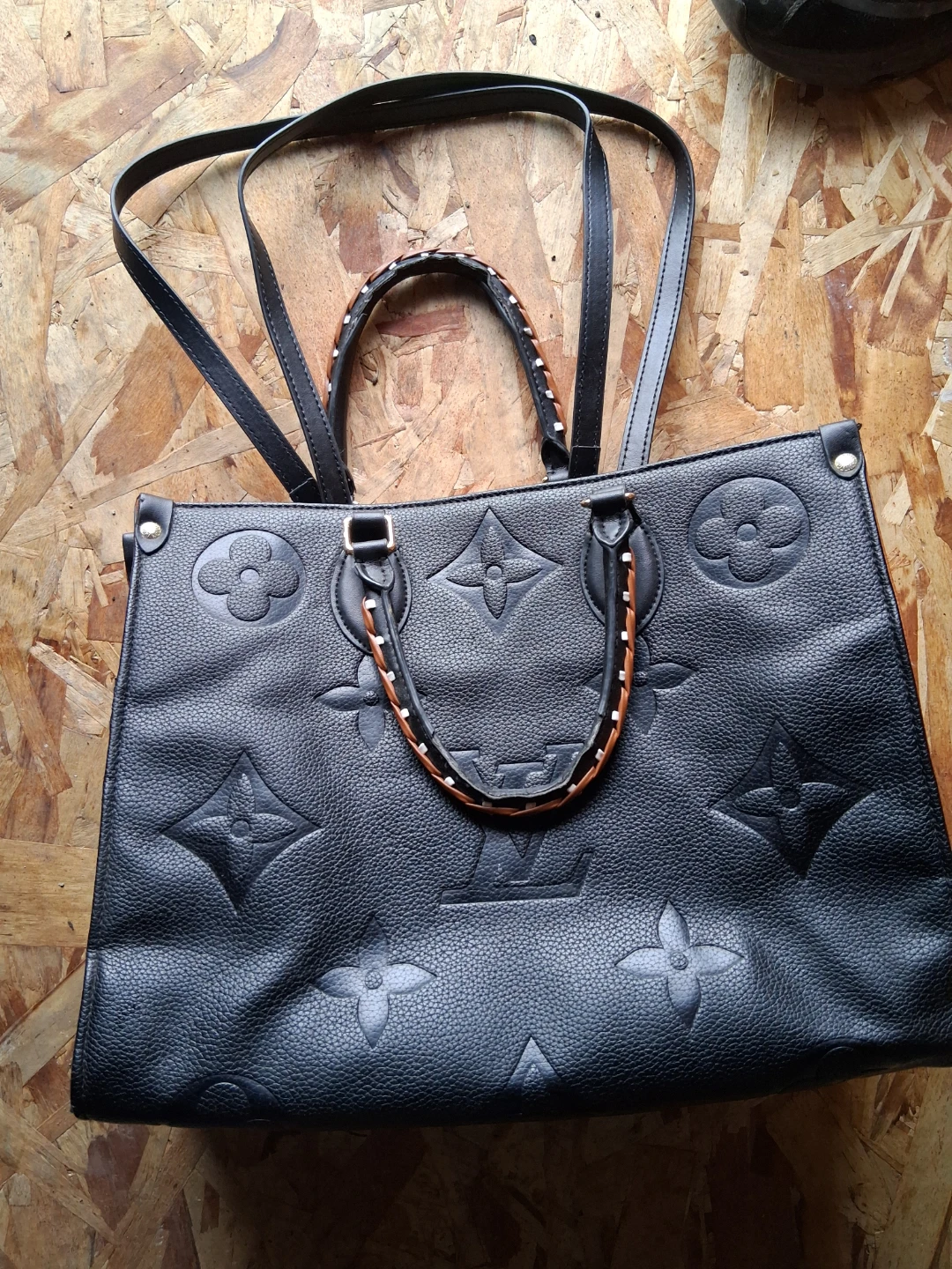 Black Louis Vuitton Tote Bag⚽
