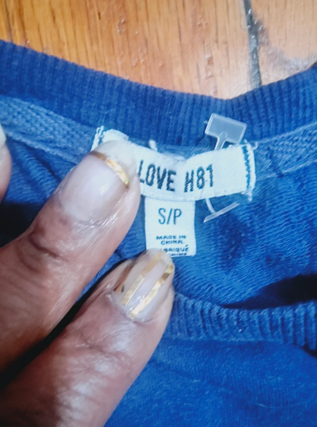 LOVE H81 Blue Sequin kids Sweatshirt Size S/P - photo 3
