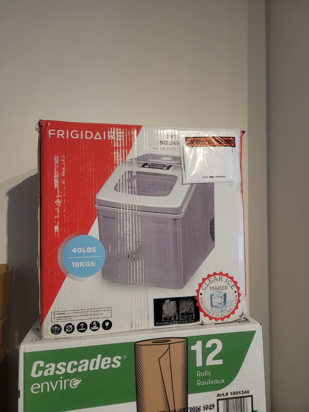 Frigidaire Clear Ice Maker - photo 2