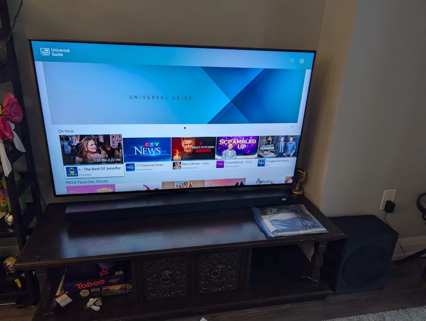 Samsung 65-inch QLED TV with Soundbar and Subwoofer - photo 2