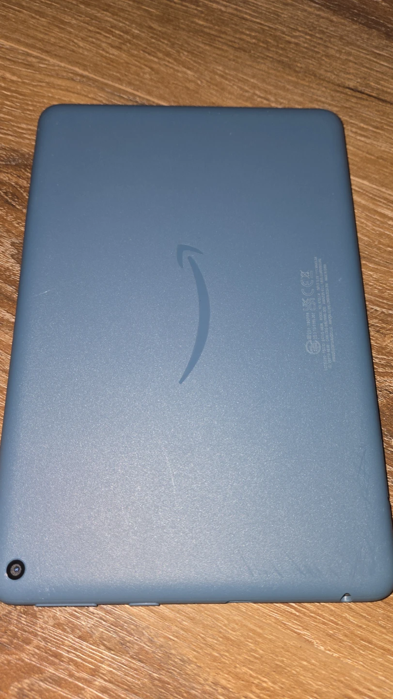 Amazon Kindle e-reader with Blue Case - photo 3