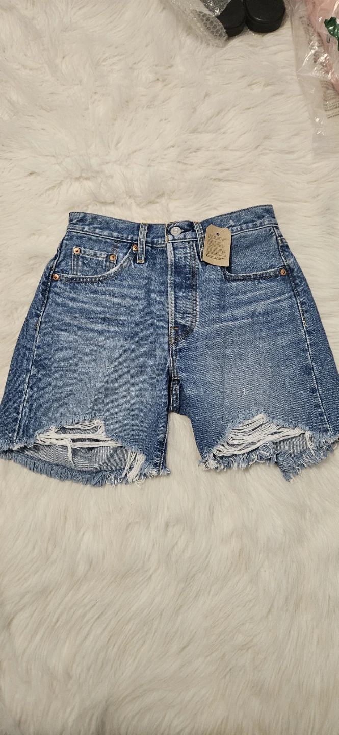 BNWT Levi's 501 Denim Shorts
