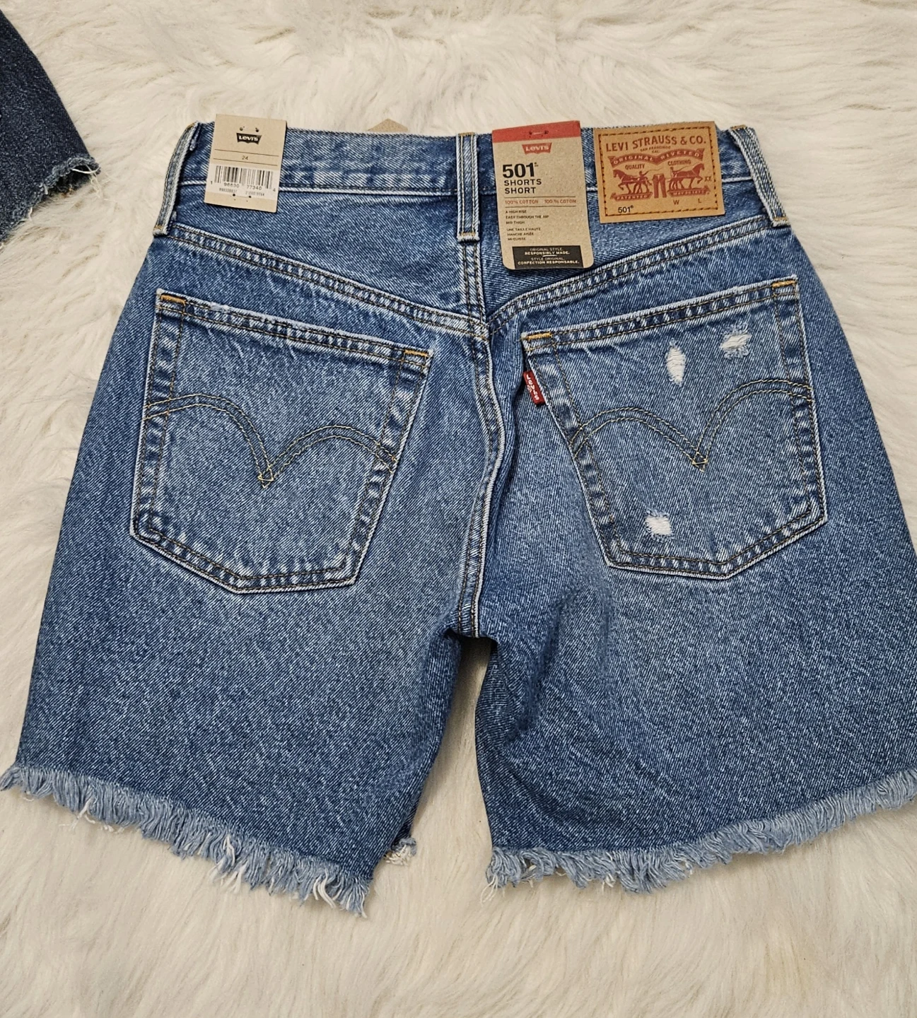 BNWT Levi's 501 Denim Shorts - photo 2