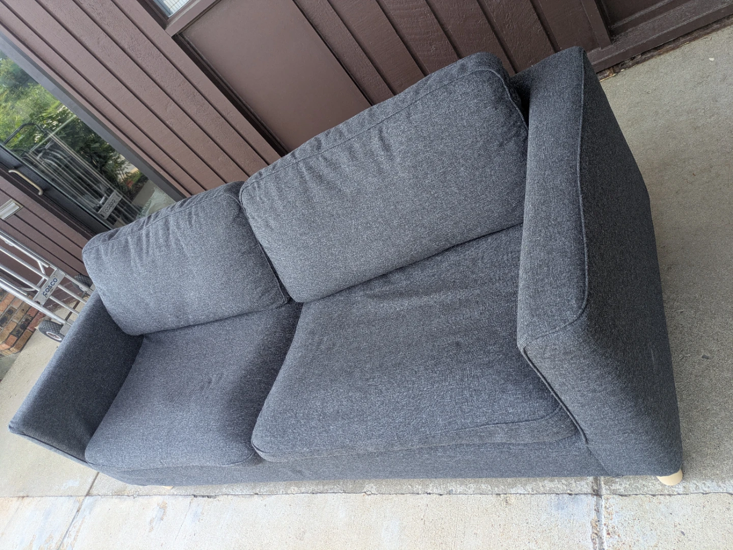 Couch - free delivery - photo 5