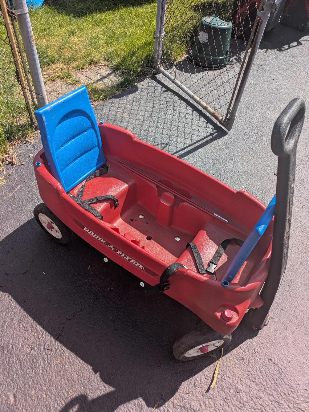 Radio Flyer All-Terrain Wagon with Canopy - photo 4