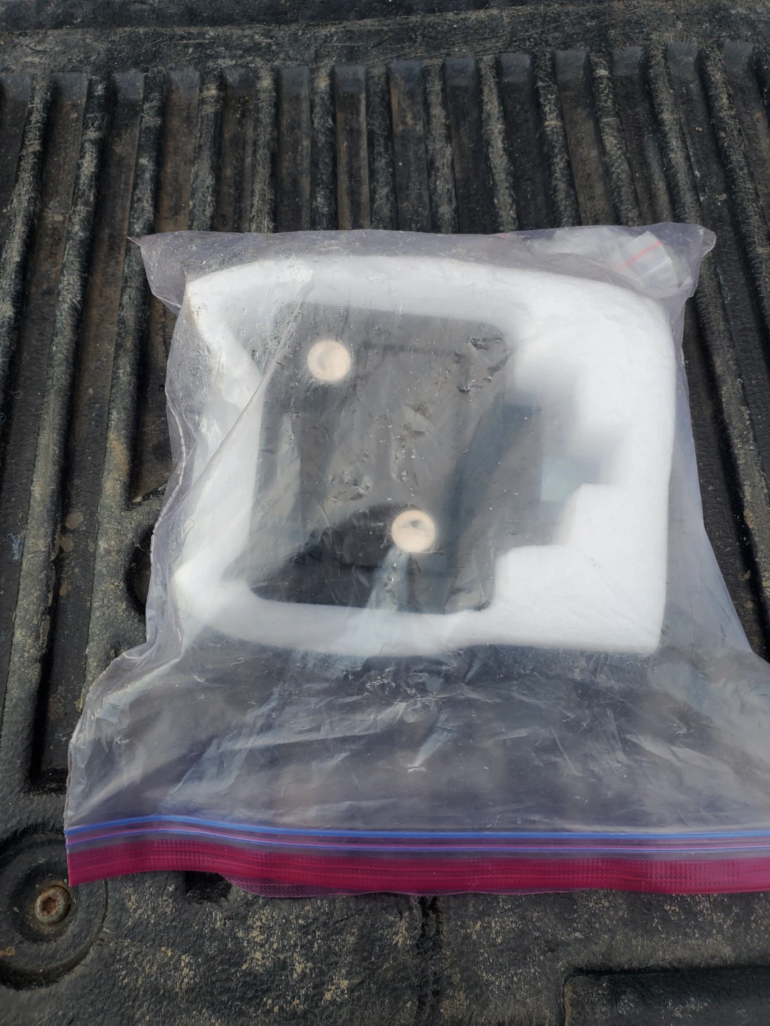 RV Door Lock Latch Assembly with Keys - photo 2