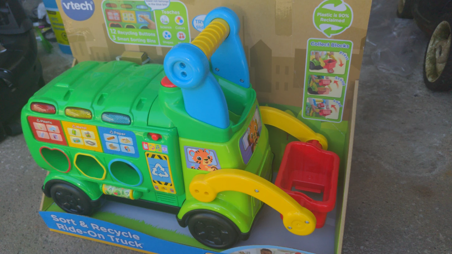 VTech Sort & Recycle Ride-On Truck - photo 3