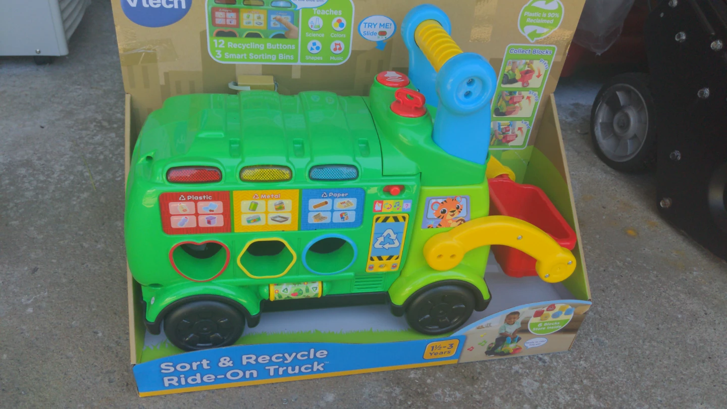 VTech Sort & Recycle Ride-On Truck - photo 4