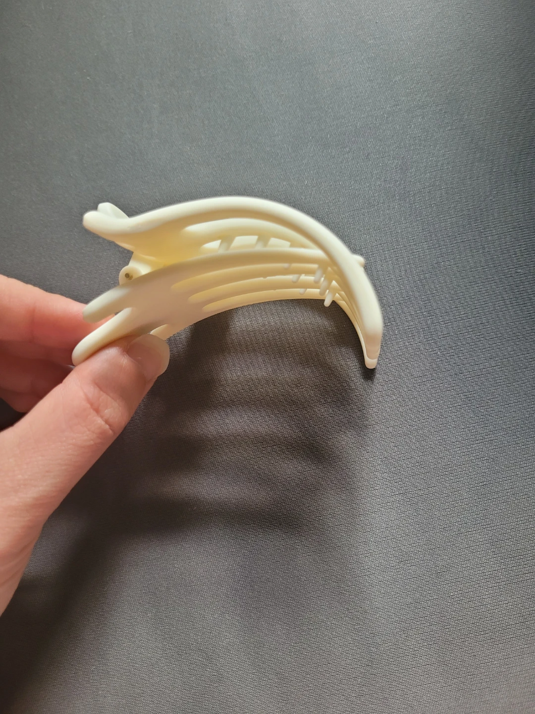 White Claw Clip Hair Accessory - photo 2