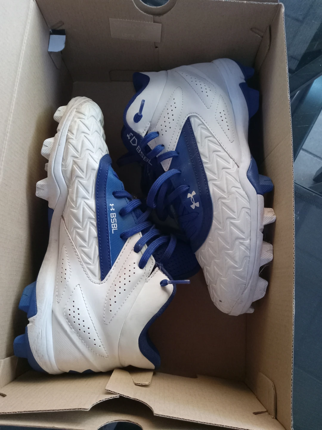 Under Armour UA Leadoff Mid 3.0 Baseball Cleats Size 7 - photo 3