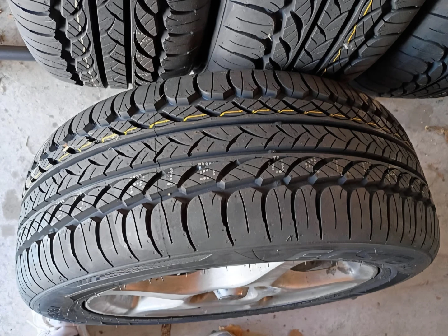 New 15 inch Kumho tires w rims wheels 4x100