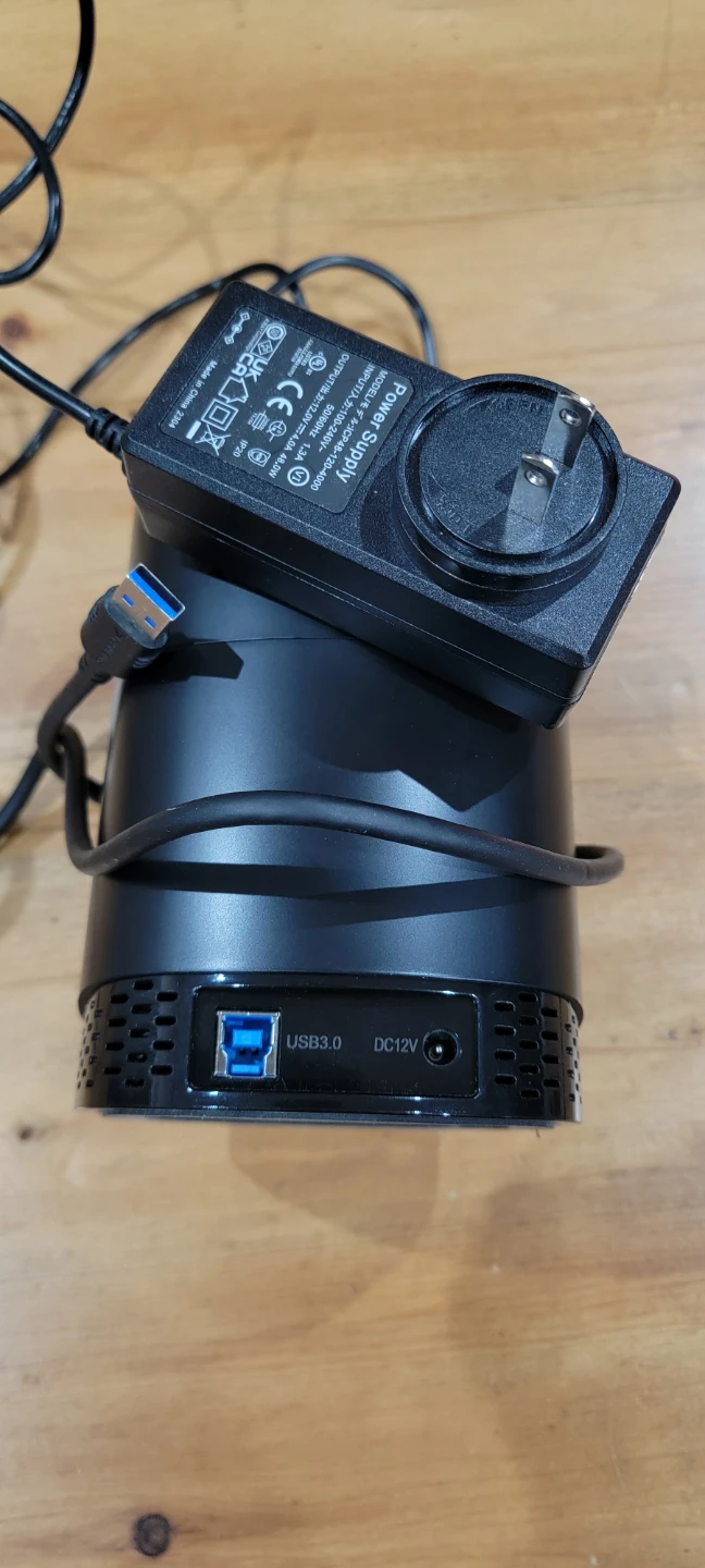Sabrent 4-Bay HDD Docking Station with 4 x1tb Hard Drives - photo 3