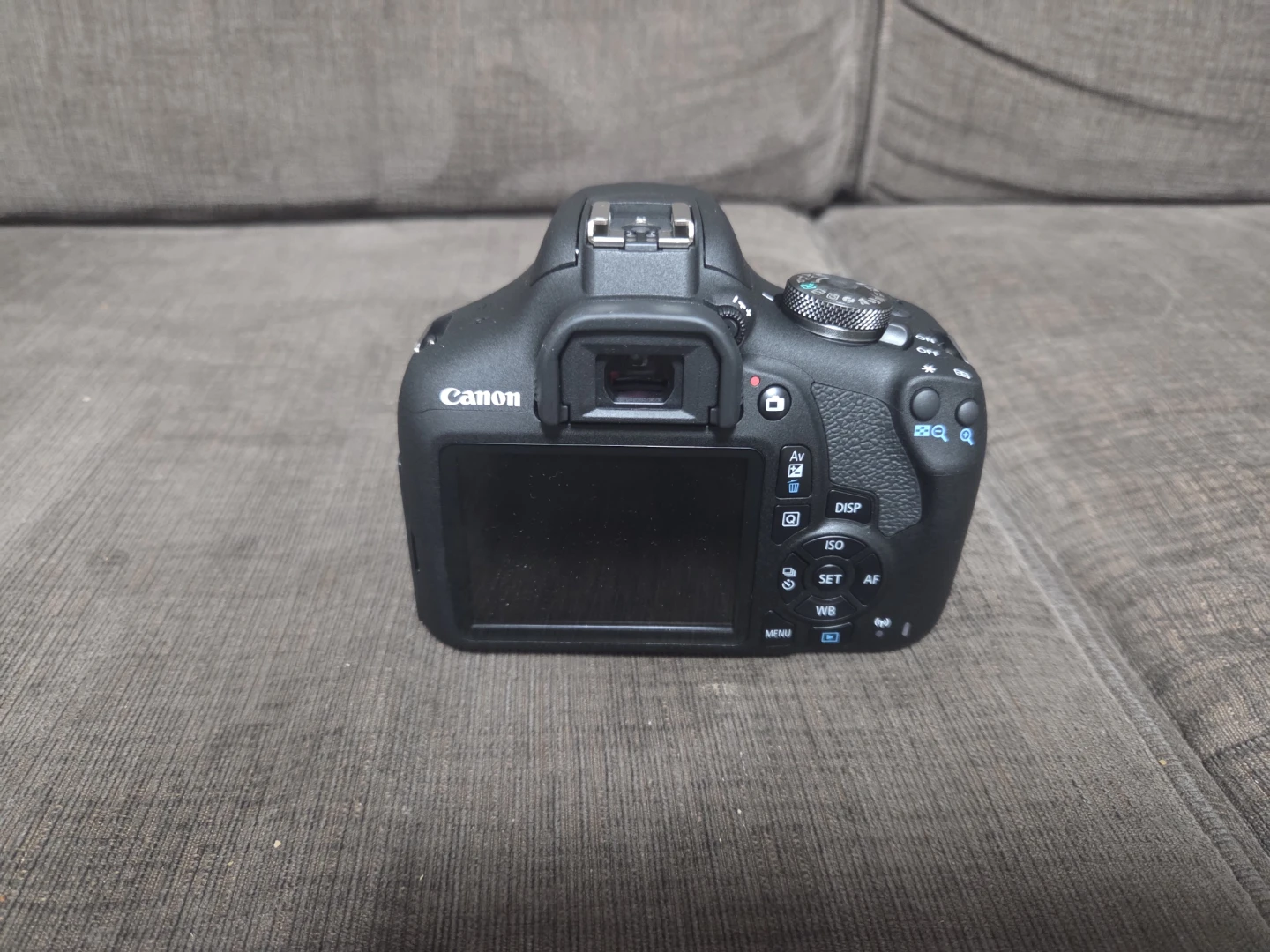 ​Brand New/Unused Canon Rebel T7 Camera Kit + 256GB Card & Bag - photo 3
