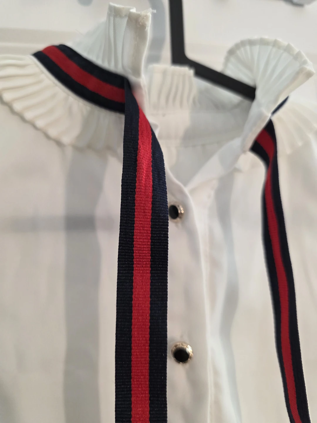 White blouse with red and black ribbon - photo 3