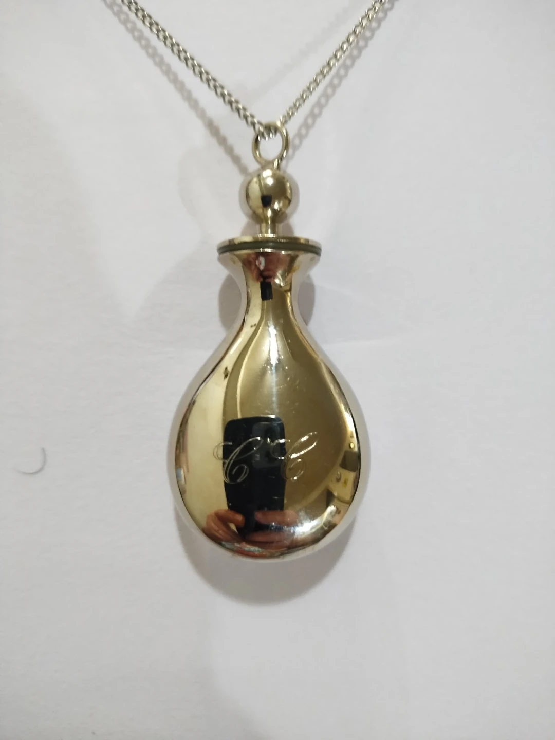 Vtg Coty  Perfume Bottle Pendant Necklace