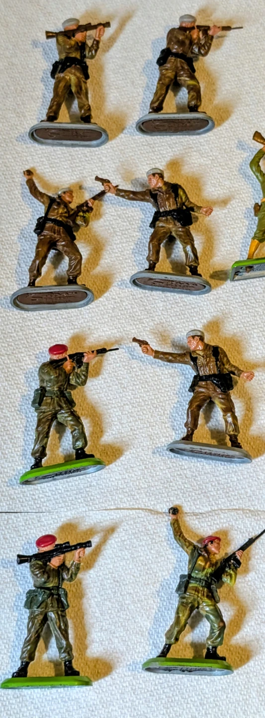 Vintage Brittains Deetail - British SAS and Paratroopers