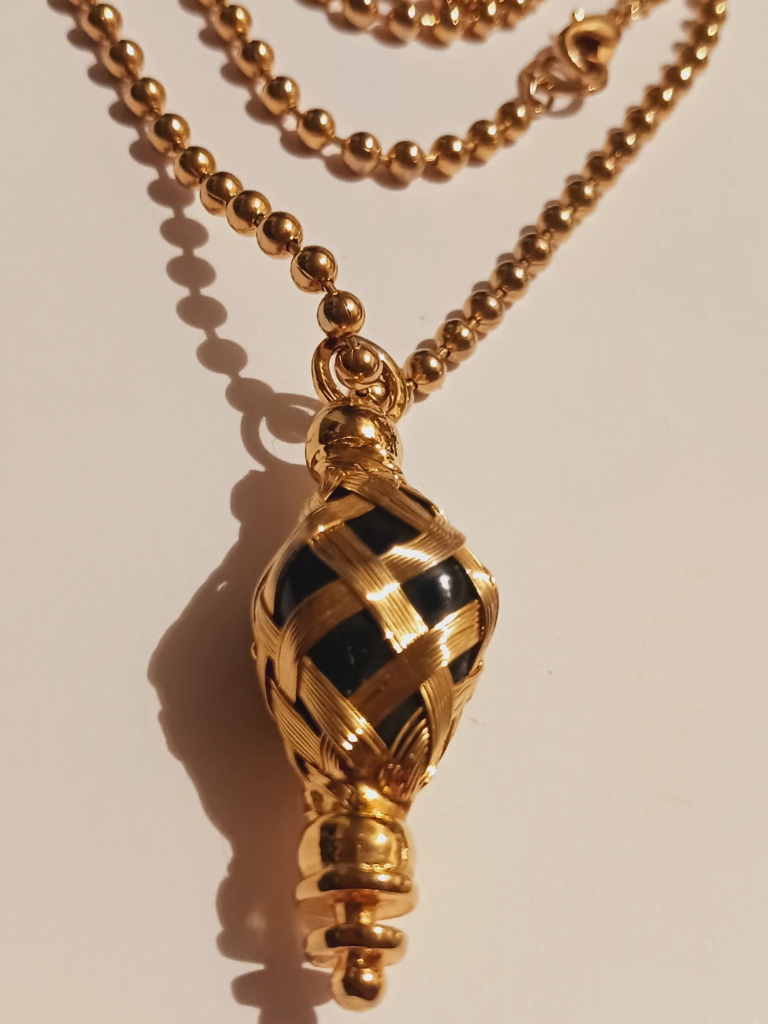 Gorgeous Gold Tone Unique Pendant with Necklace - photo 4