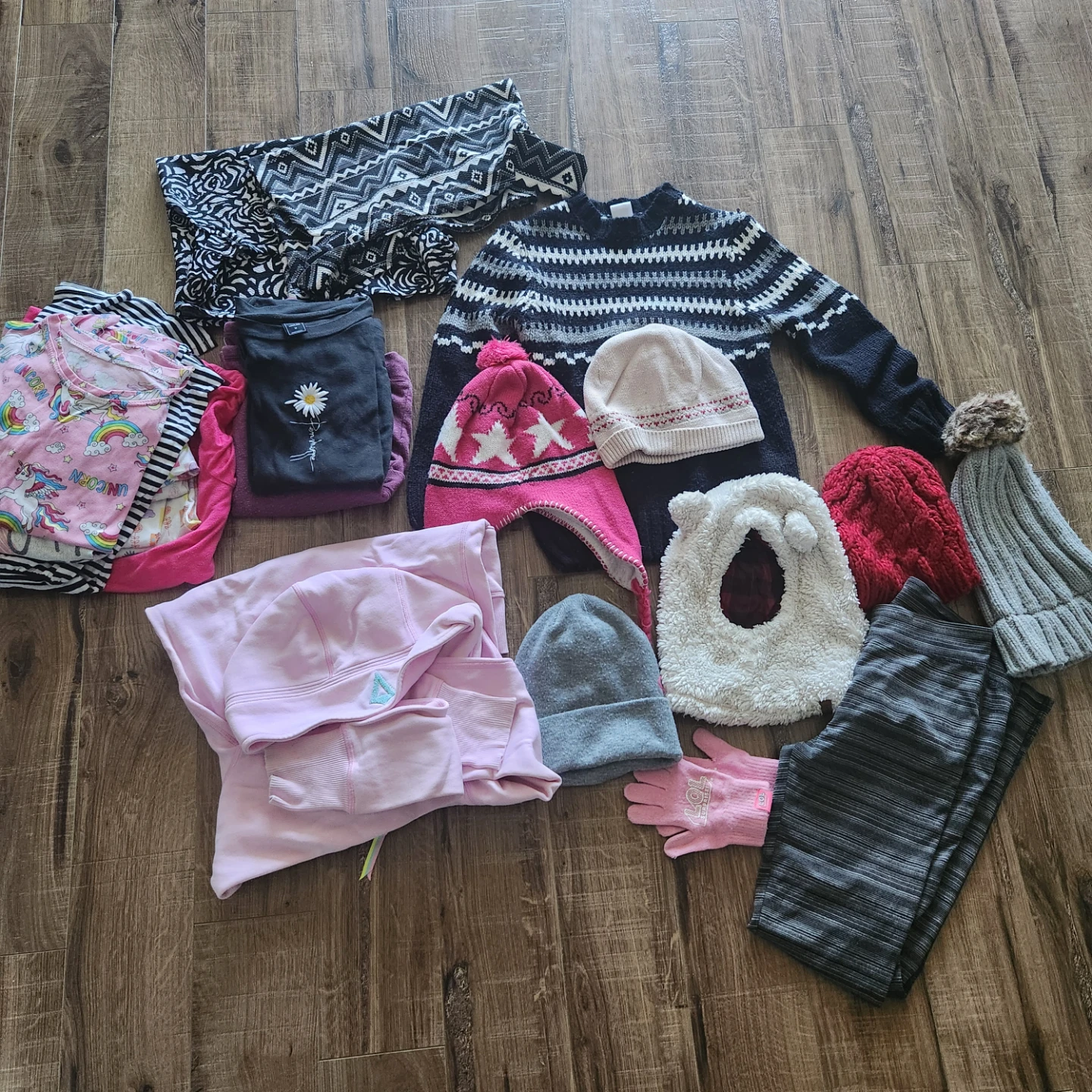 FREE Girls Clothing Bundle - Sweaters, Hats, Leggings & More