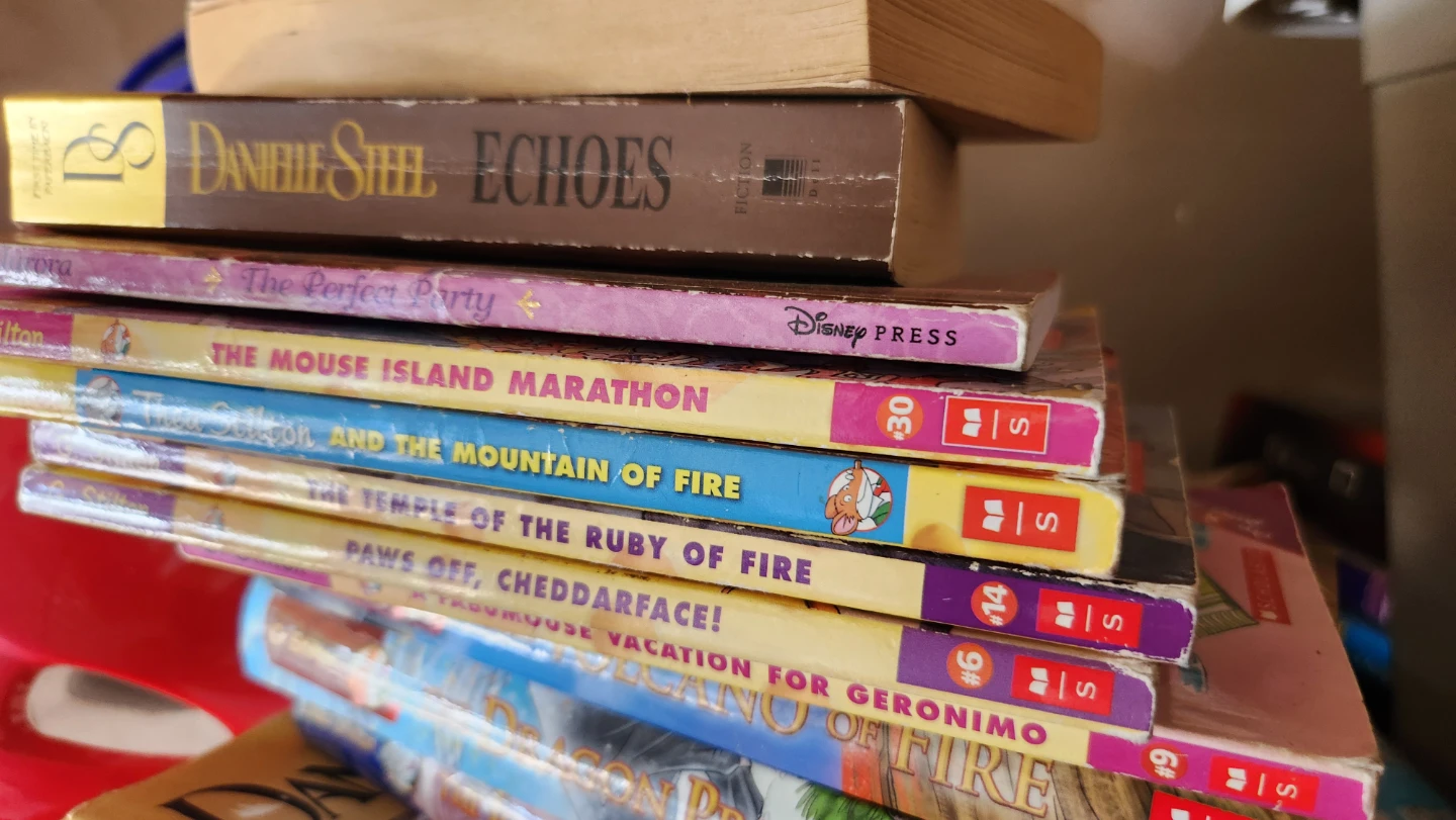 ⚽Collection of books 1$ each