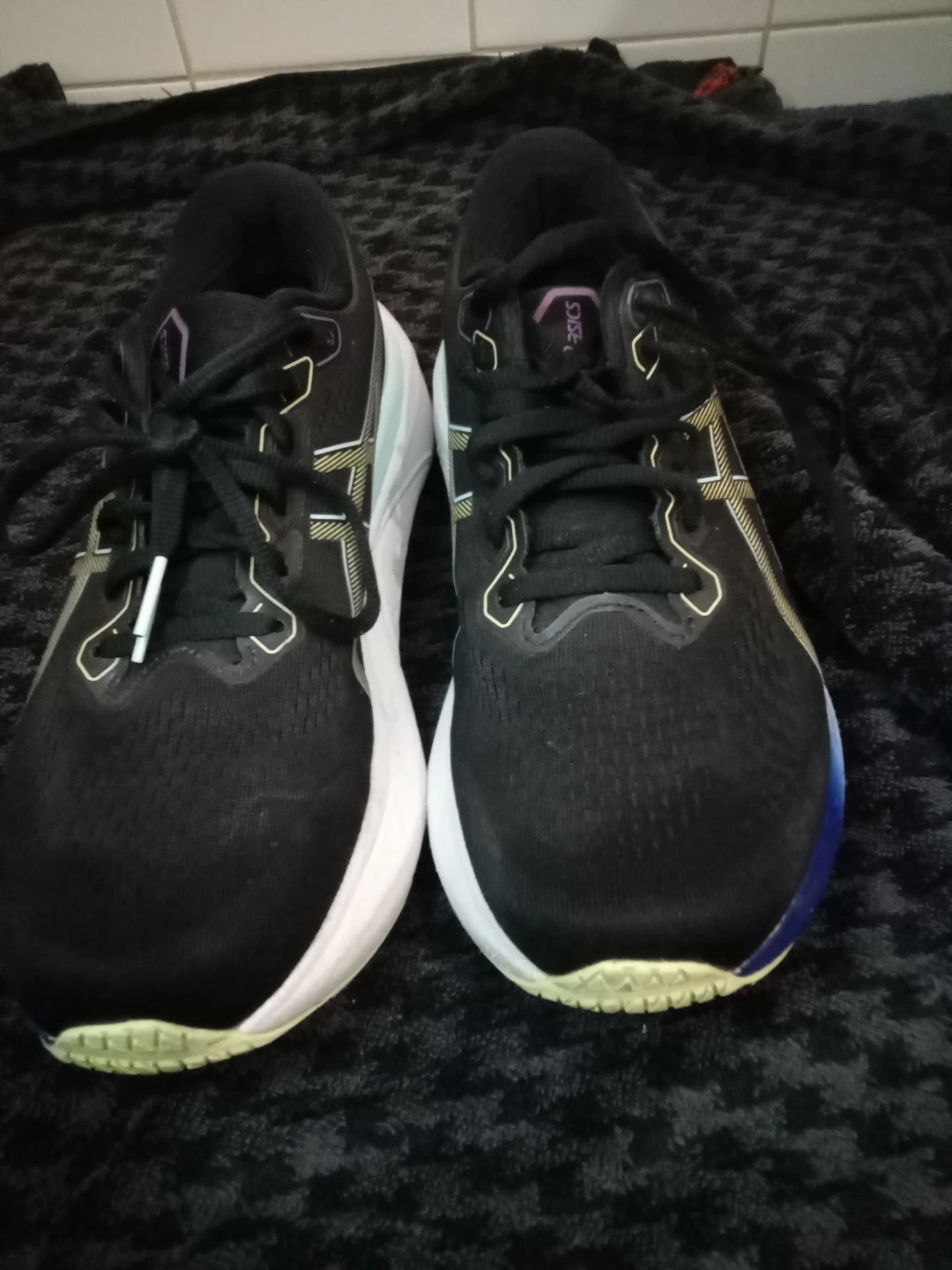 ASICS Gel-Kayano 30 (Size 5.5) - photo 3