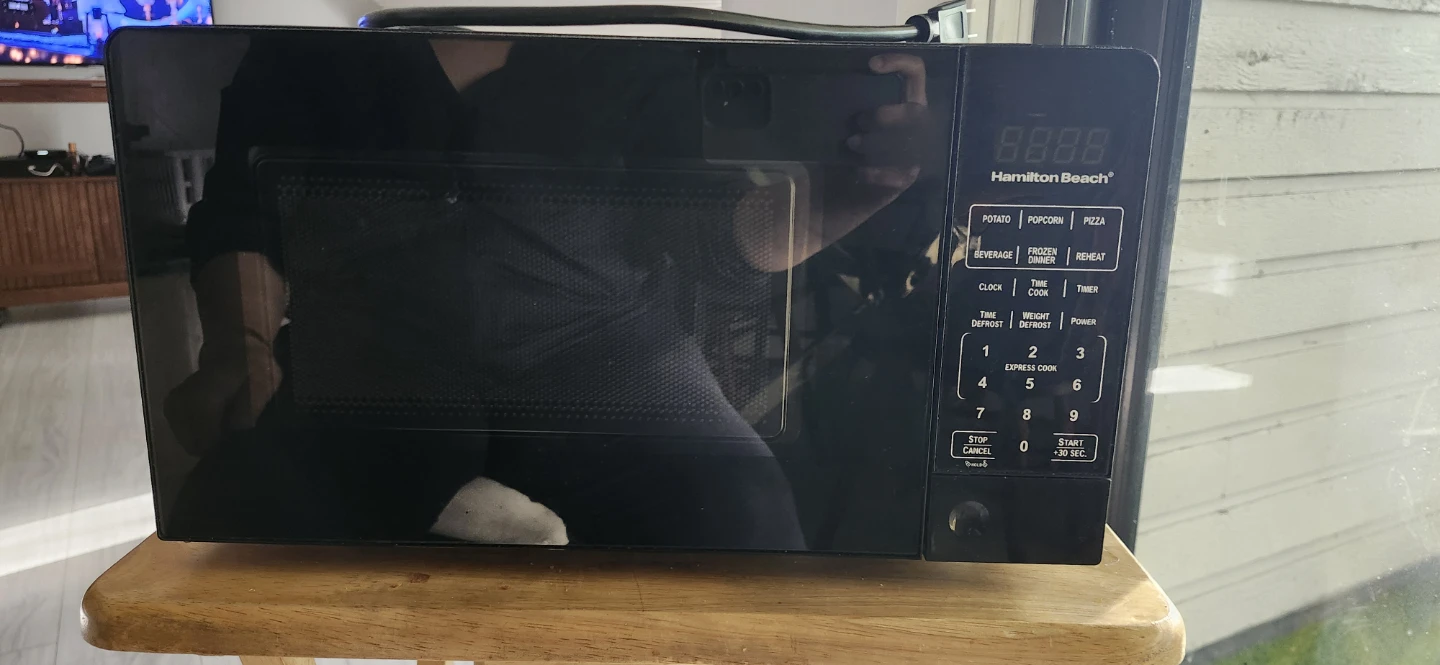 Hamilton Beach Black Microwave - photo 2