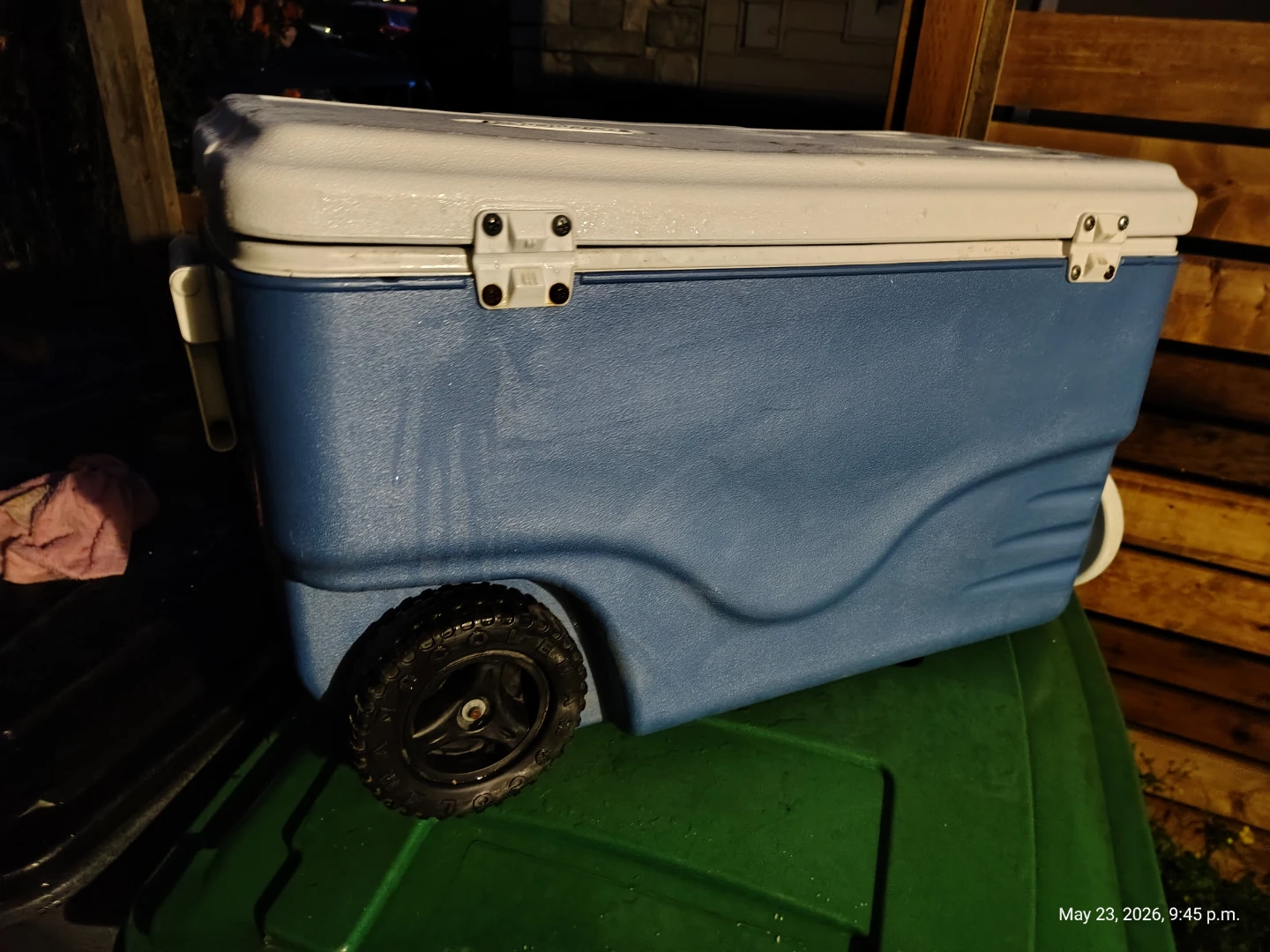 Coleman Extreme 5 Day 62 quart Wheeled Cooler 🥕 - photo 2