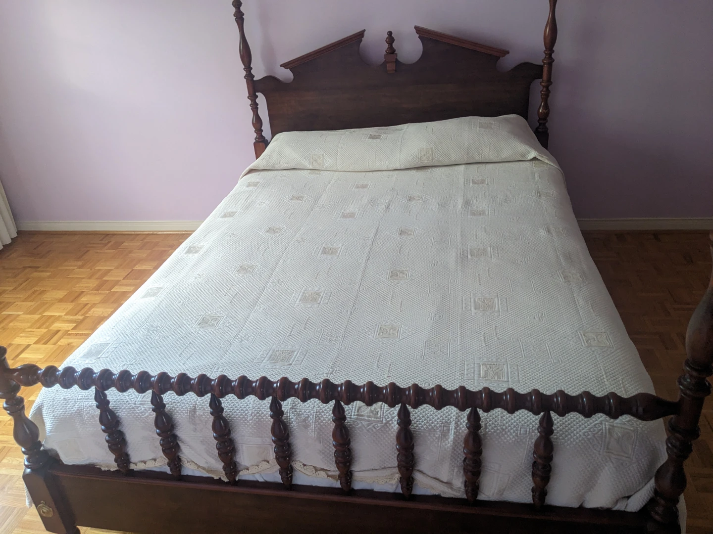 Vintage Dark Wood Queen Bed Set - photo 2