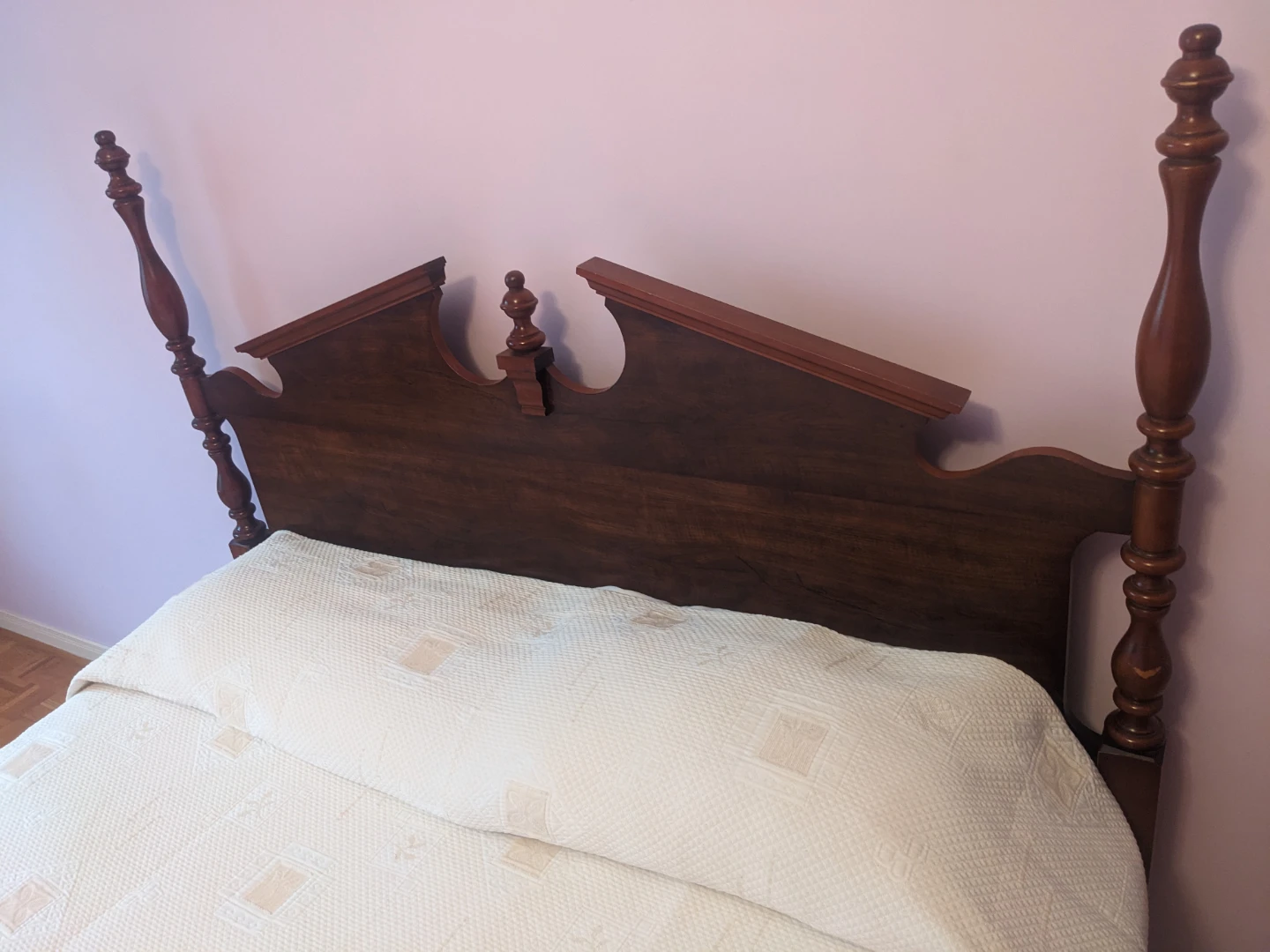 Vintage Dark Wood Queen Bed Set - photo 3