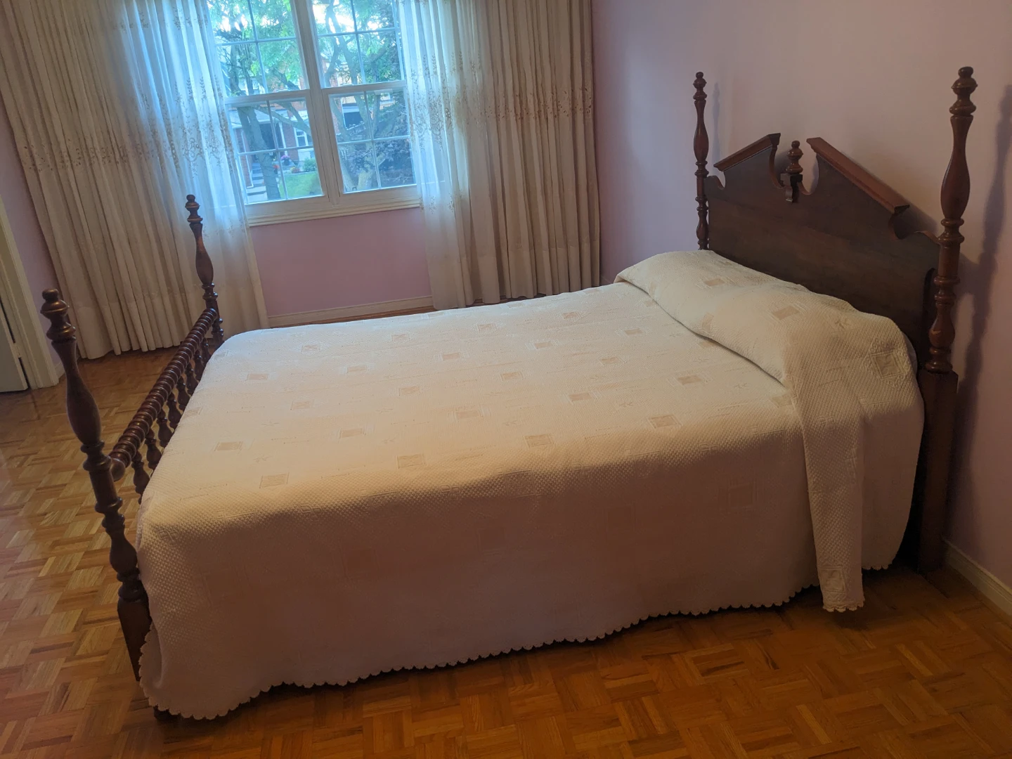 Vintage Dark Wood Queen Bed Set - photo 4