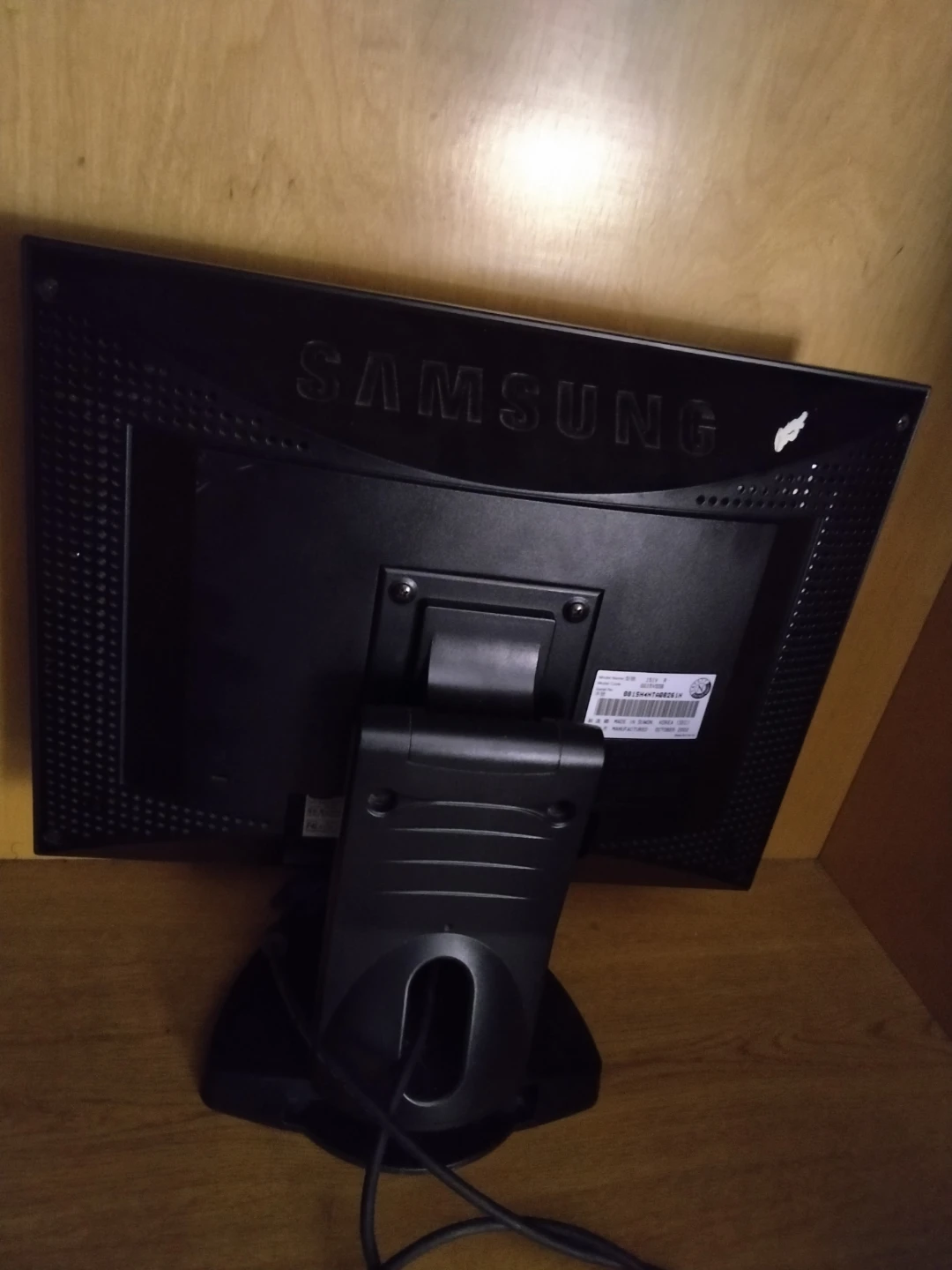 Samsung SyncMaster 151V 15" LCD Monitor