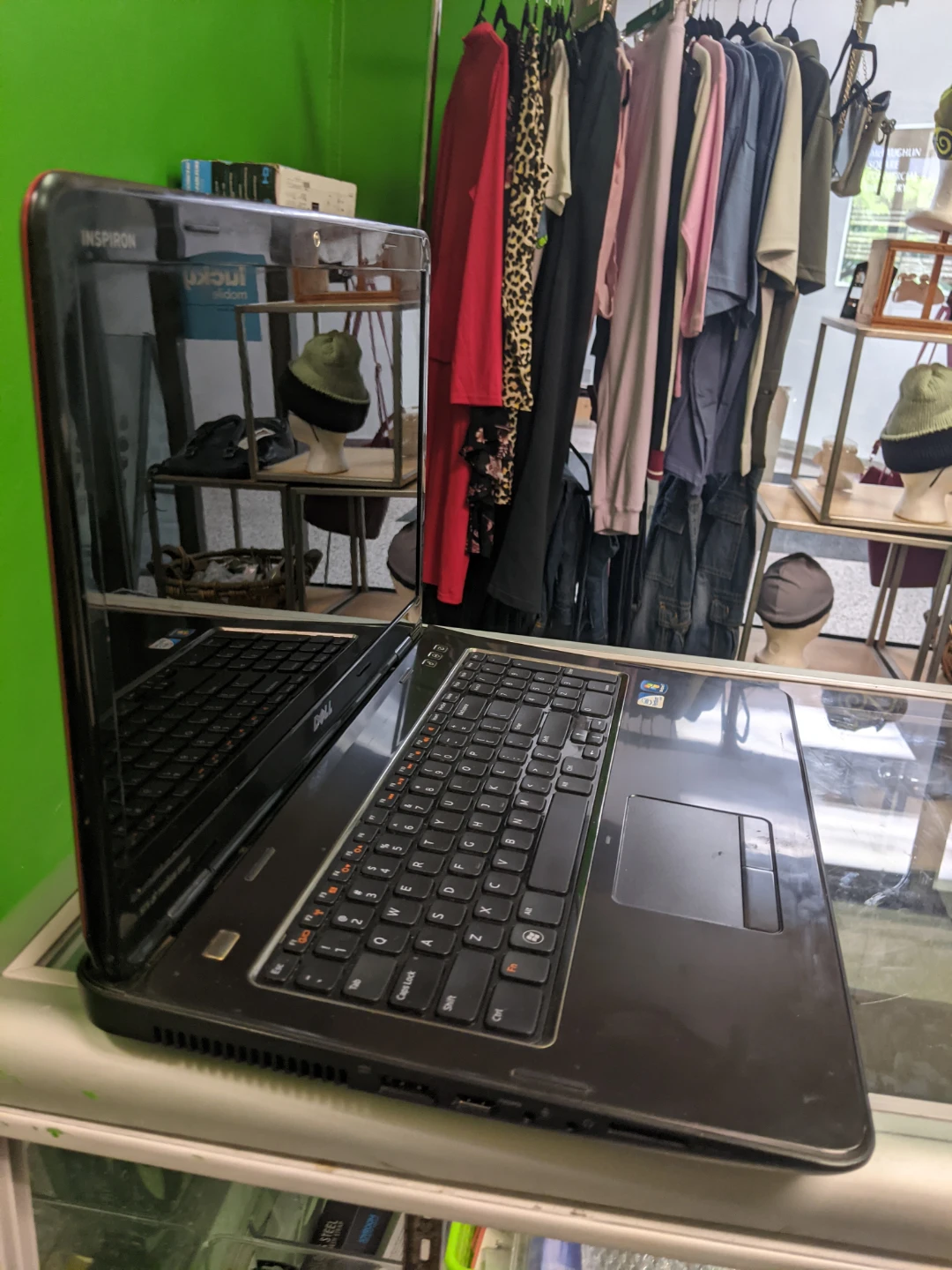 Dell Inspiron Laptop - Red - photo 2