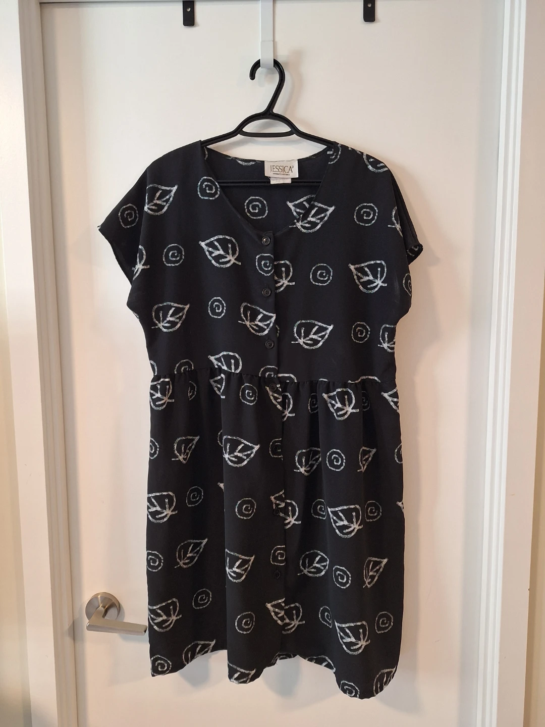 Jessica Black Leaf Print Button-Up Dress Size 16
