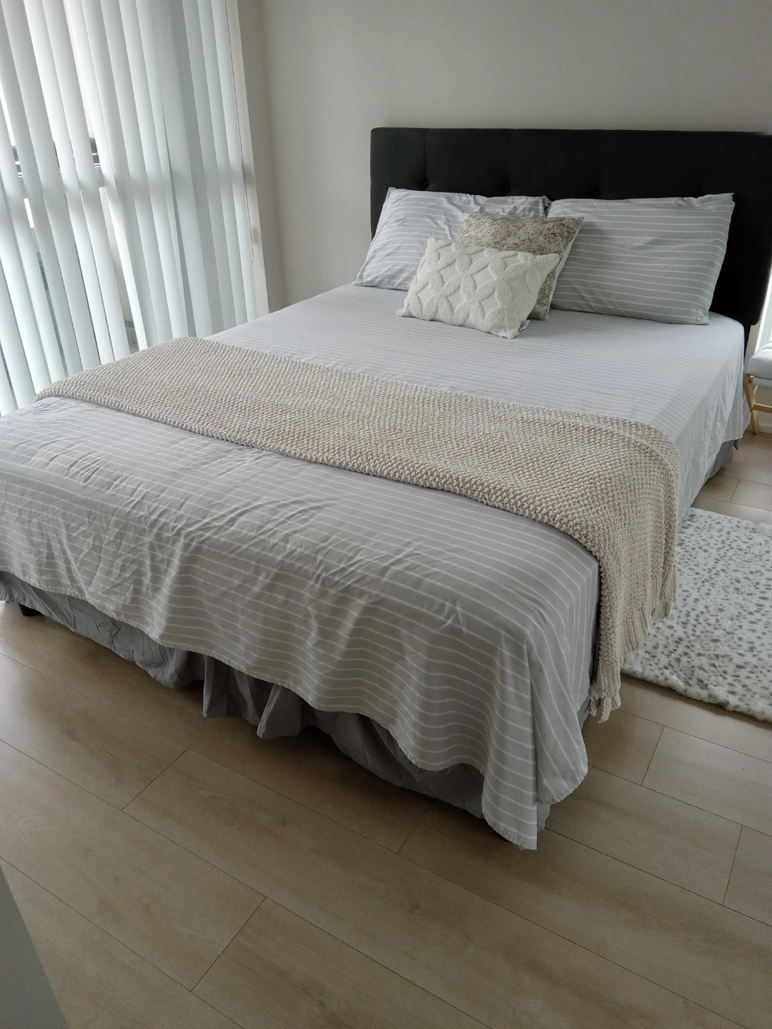 Queen bed for sale
