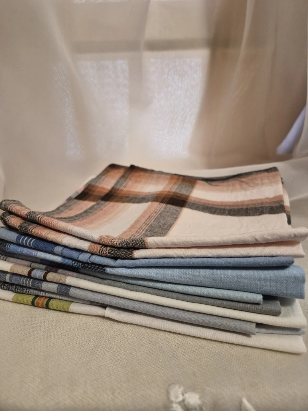 Lot of 11 Linen Hankies Nakpins etc