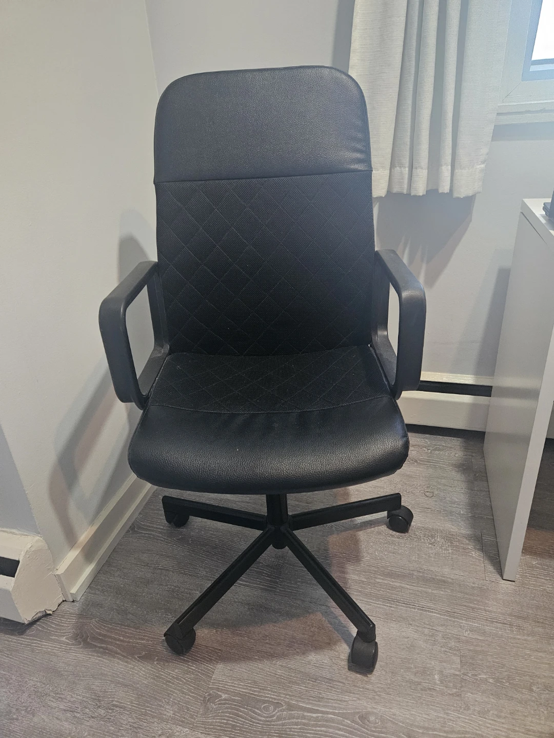 Black Office Chair – Good Condition – $15