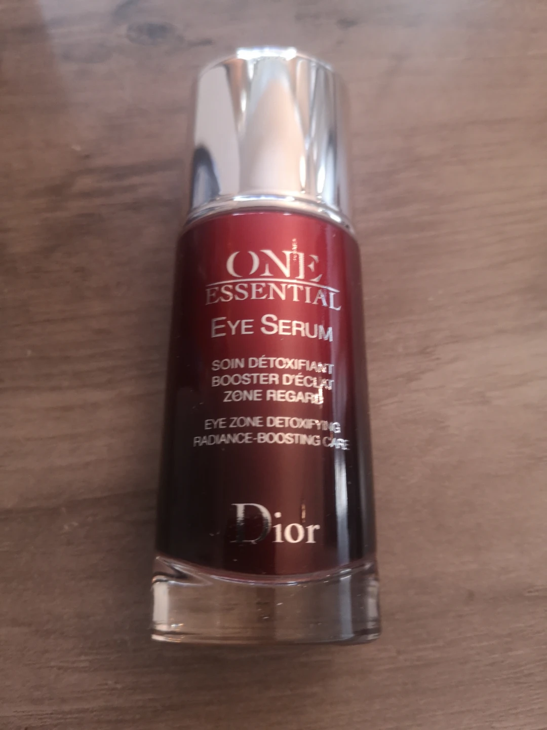 One Essential eye serum